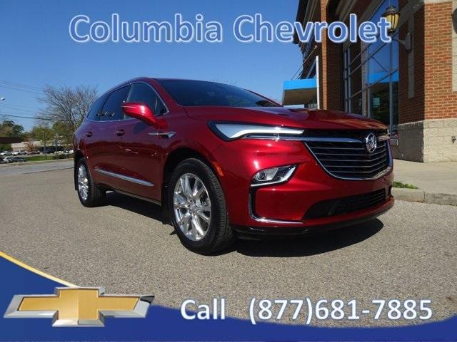 2022 buick enclave essence