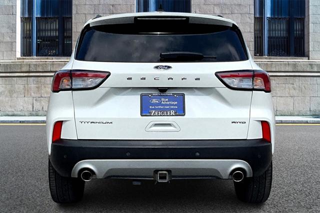 2022 ford escape titanium