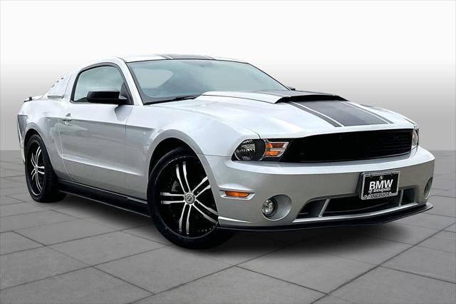 2011 ford mustang v6