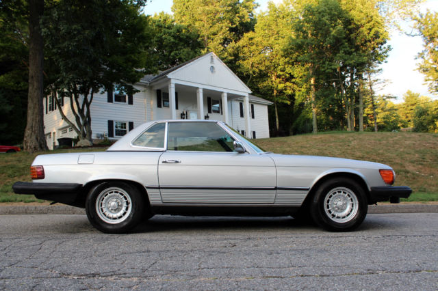 both hard & soft tops,great running classic v8 cabriolet sl,no rust, w113 560sl