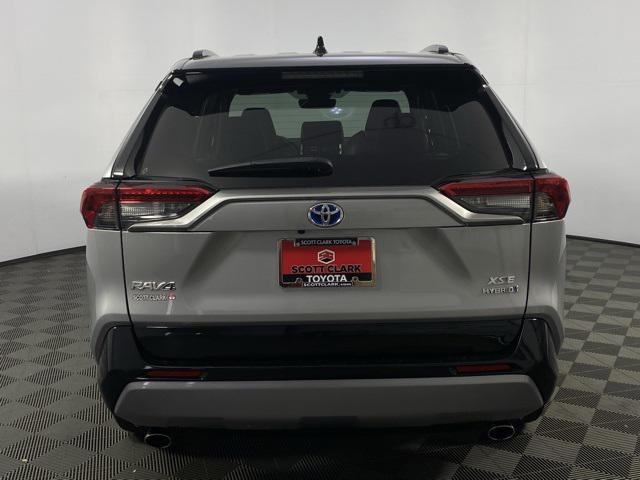 2022 toyota rav4 hybrid se