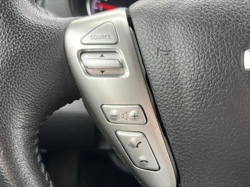 2018 nissan versa in chicago, illinois