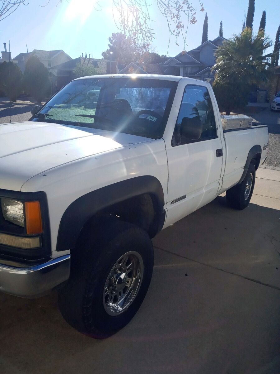 1994 chevrolet c/k pickup 2500 white 4wd automatic k2500