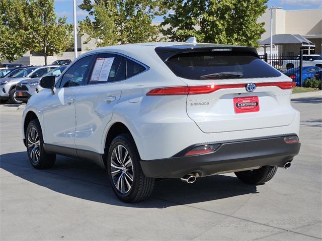 2024 toyota venza le