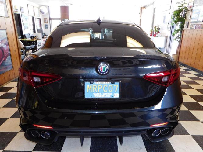 2017 alfa romeo giulia spider in farmington, michigan