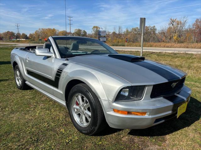 2007 ford mustang deluxe