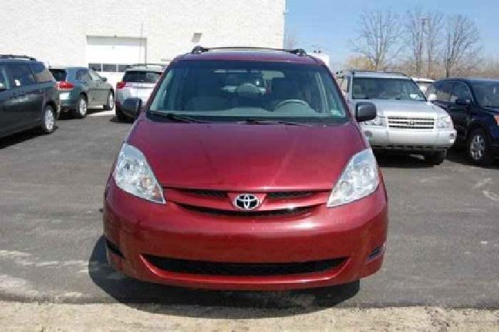 2008 toyota sienna le in meadville, pa