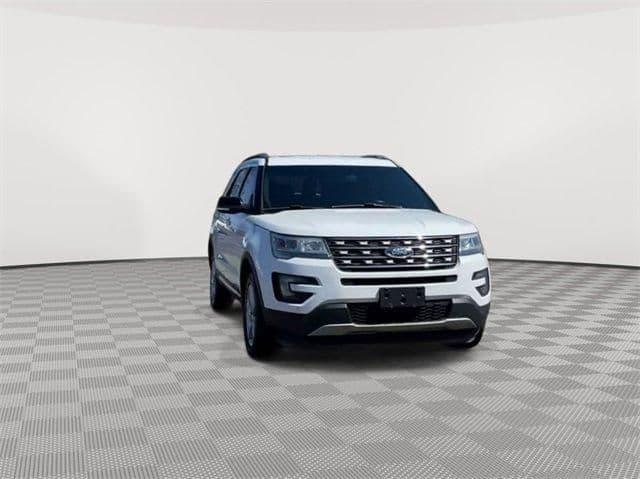 2016 ford explorer xlt in plymouth, michigan