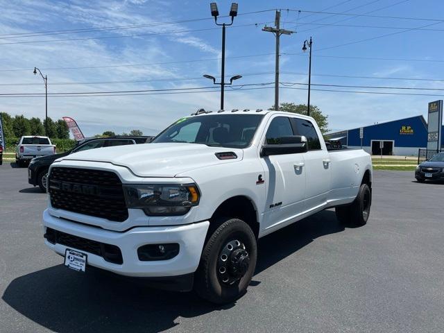 2022 ram 3500 big horn crew cab 4x4 8' box