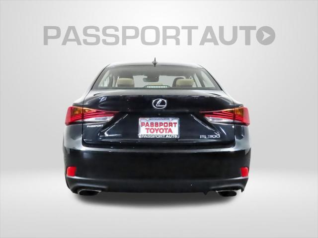 2019 lexus is 300 base
