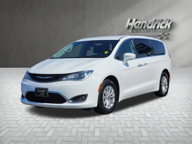 2019 chrysler pacifica touring plus