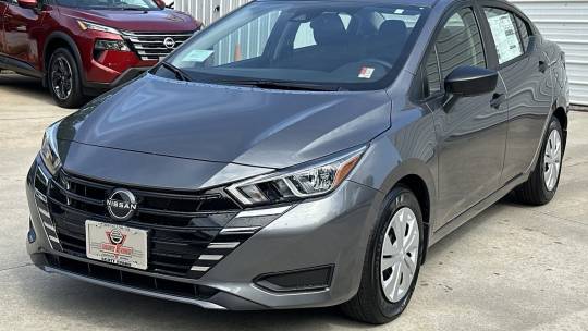 2024 Nissan Versa 1.6 s