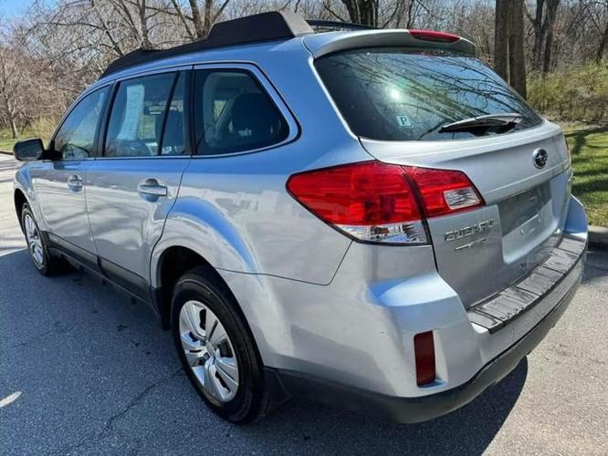 2013 subaru outback 2.5i wagon 4d in kansas city, missouri