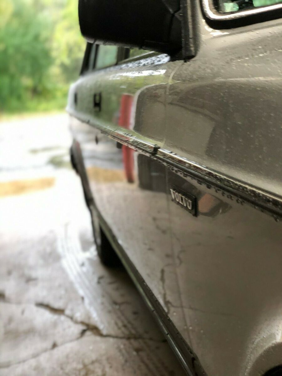 1989 volvo 240 dl ~ restored ~ absolutely stunning ~ 2 owners ~ all records