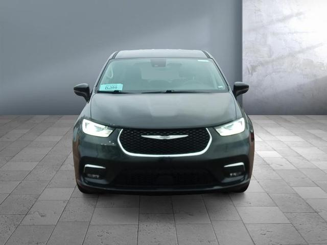 2023 chrysler pacifica touring-l