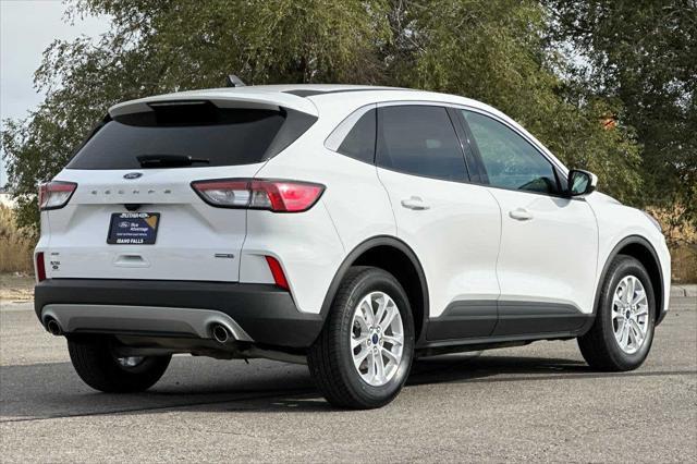 2021 ford escape se