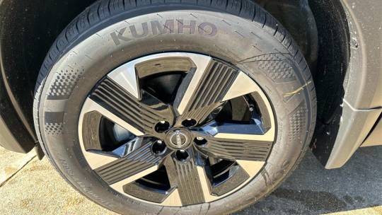 2025 Nissan Kicks