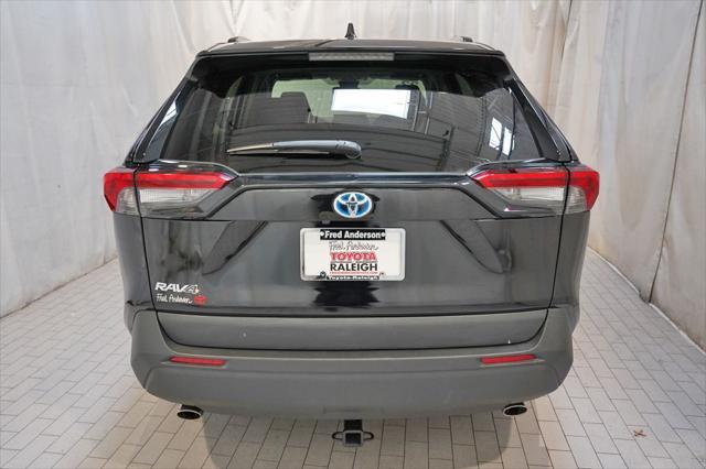 2022 toyota rav4 hybrid xle premium