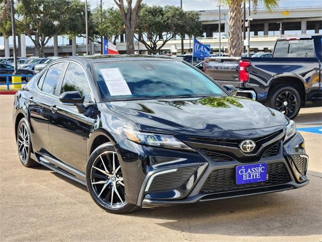 2024 toyota camry se