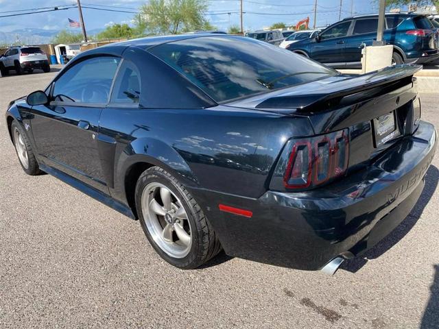 2004 ford mustang gt
