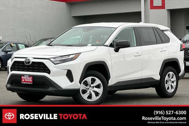 2024 toyota rav4 le