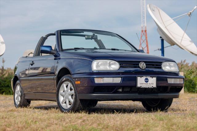 1995 volkswagen cabrio base 2dr convertible