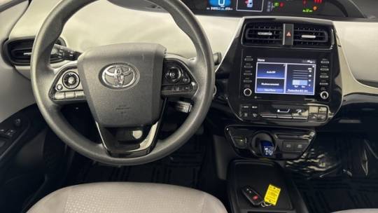 2021 toyota prius