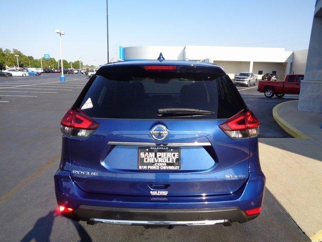 2019 nissan rogue sl