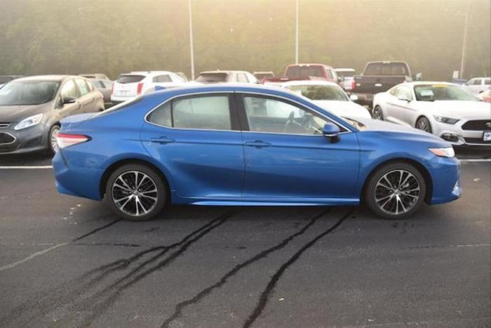 2018 toyota camry se se 4dr sedan for sale in east greenwich, rhode island