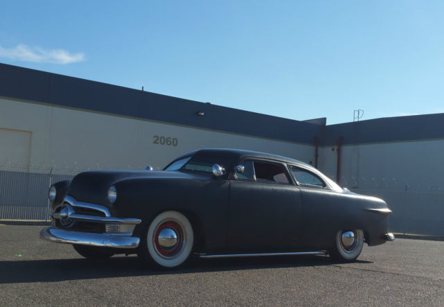 chop top shaved nosed decked sbc v8 700r4 disc brakes rat hot rod custom 49 51