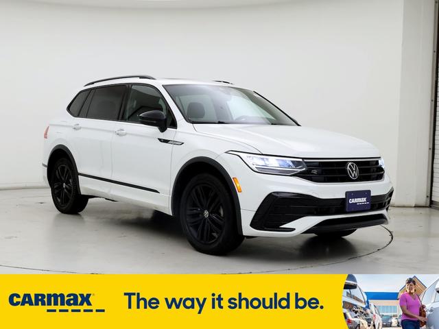 2022 volkswagen tiguan se r-line black