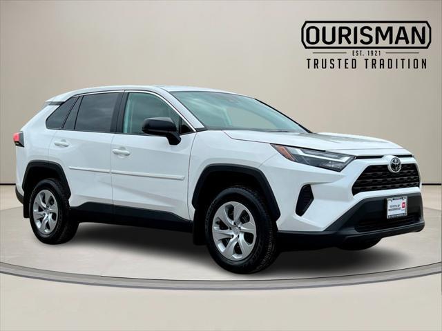 2024 toyota rav4 le