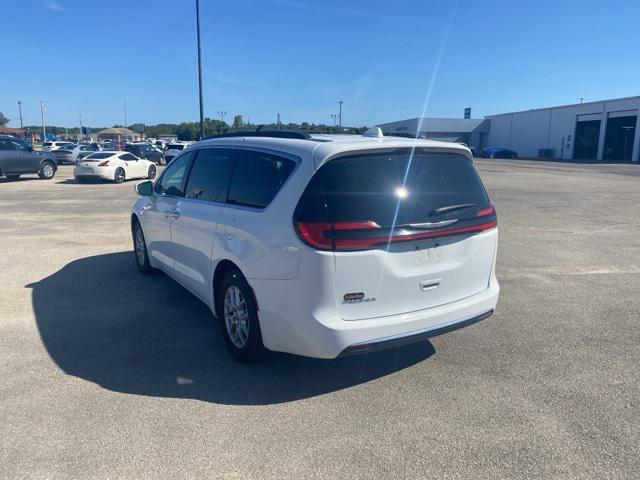 2022 chrysler pacifica touring l