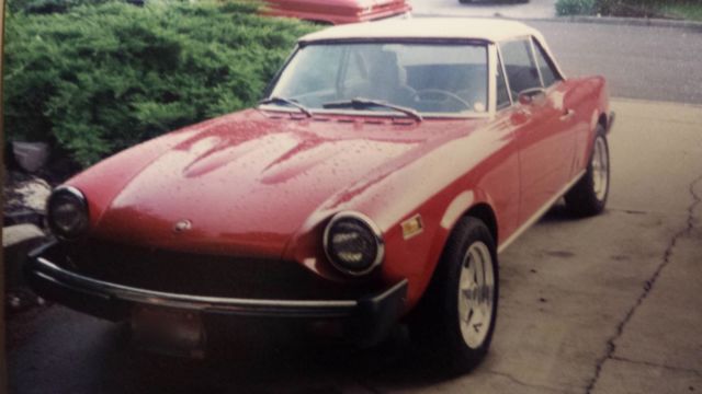 1977 fiat 124 spider (1800) no reserve auction - last highest bid wins!