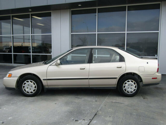1994 honda accord, gold with 205729 miles available now!