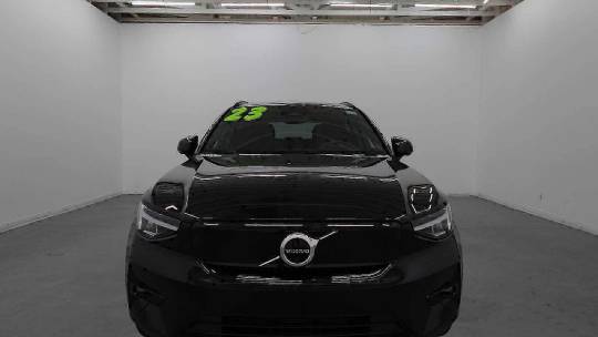 2023 Volvo XC40