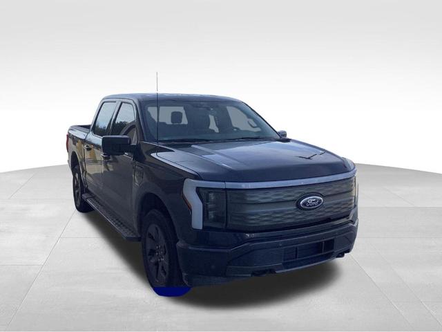2022 ford f-150 lightning lariat