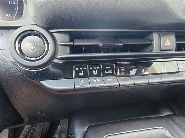 2024 toyota crown platinum