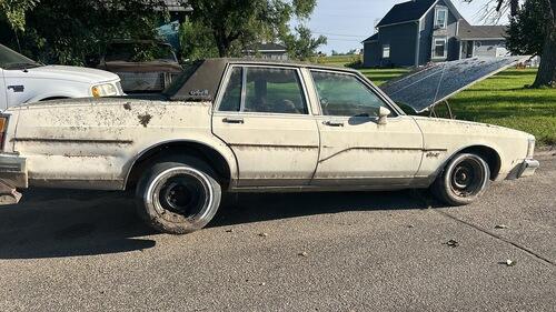 1984 delta 88