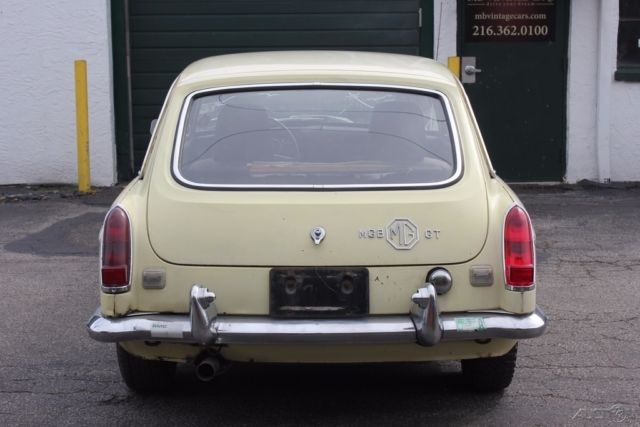 1969 mgbgt coupe no reserve!
