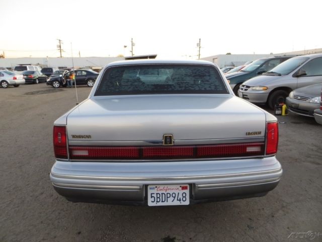 1994 lincoln town car cartier used 4.6l v8 16v automatic sedan no reserve