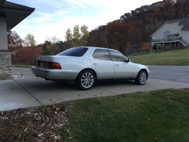 lexus ls 400 white with beige leather, only 127k miles, lots of maintenance