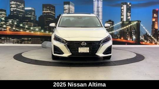 2025 Nissan Altima