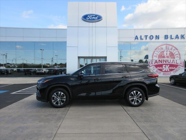 2023 toyota highlander xle