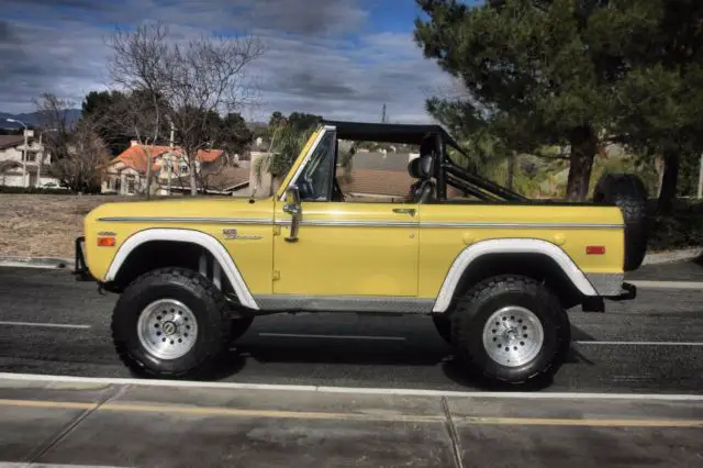 early ford bronco 1970