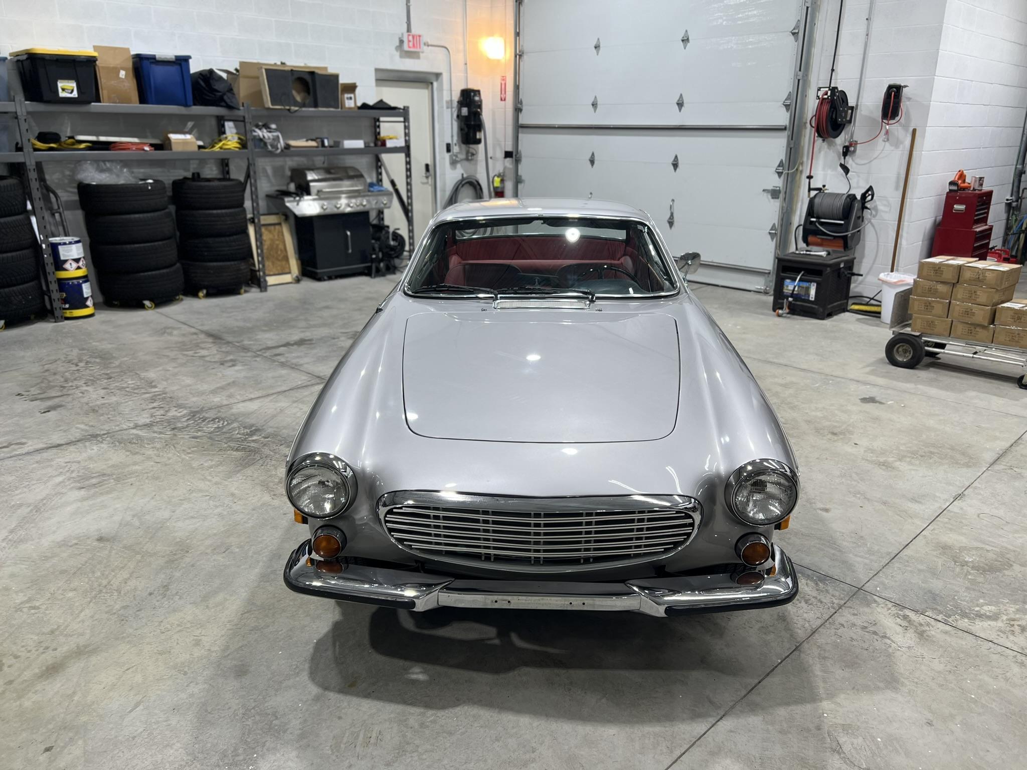 1968 volvo 1800s