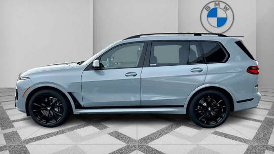 2025 BMW X7