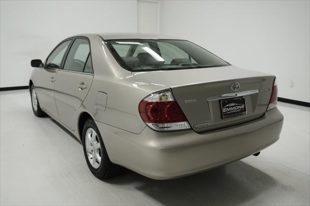 2005 toyota camry le