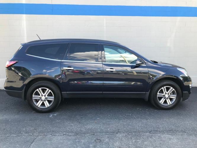 used 2017 chevrolet traverse awd lt w/ 1lt townsend, de 19734 for sale in blackbird, delaware