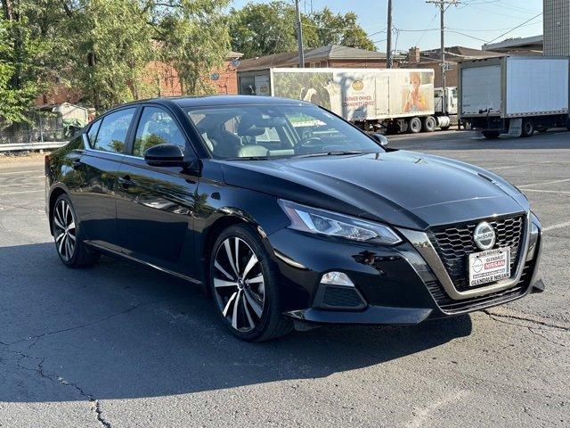 2022 nissan altima 2.0 sr